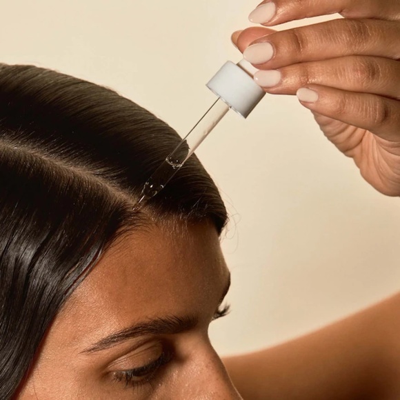 Ceremonia Aceite de Moska Pre-Shampoo Scalp & Hair Oil - Picture 3 of 9